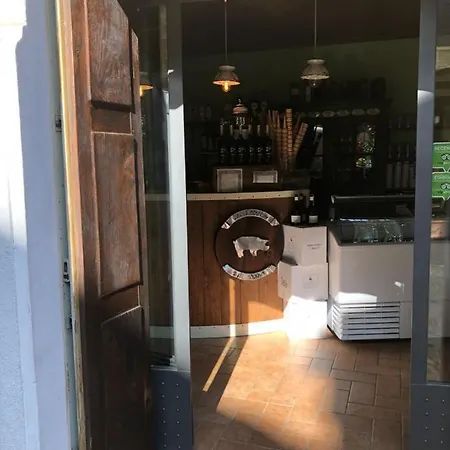 Dimora Del Podestà Couette-café CastellʼArquato