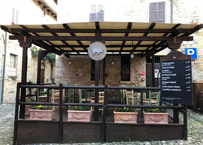 Dimora Del Podestà Alojamento de Acomodação e Pequeno-almoço CastellʼArquato