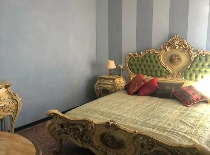 Dimora Del Podesta Bed and Breakfast 4*