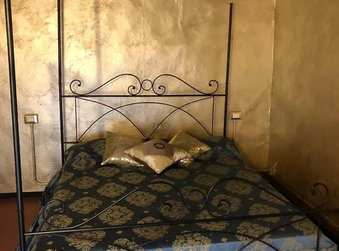 Dimora Del Podesta Bed & Breakfast 4*